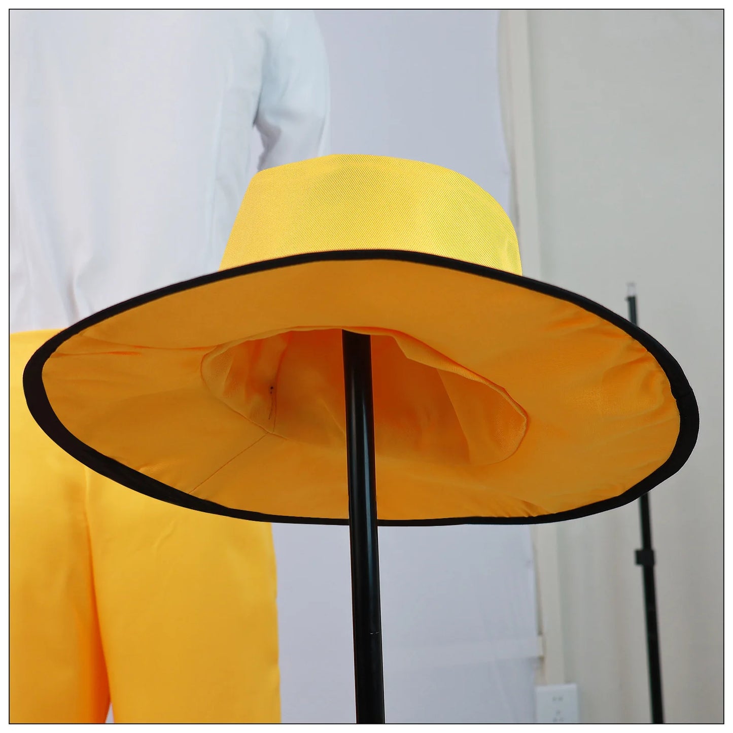 Carrey Cosplay Uniform Anime Costumes Yellow Trench Hat Suit Halloween Carnival Party Jim Clown Outfits Mask for Men