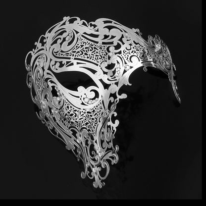 Black Gold Skull Metal Mask Halloween Rhinestone Half Face Venetian Masquerade Men White Women Skull Filigree Party Mask